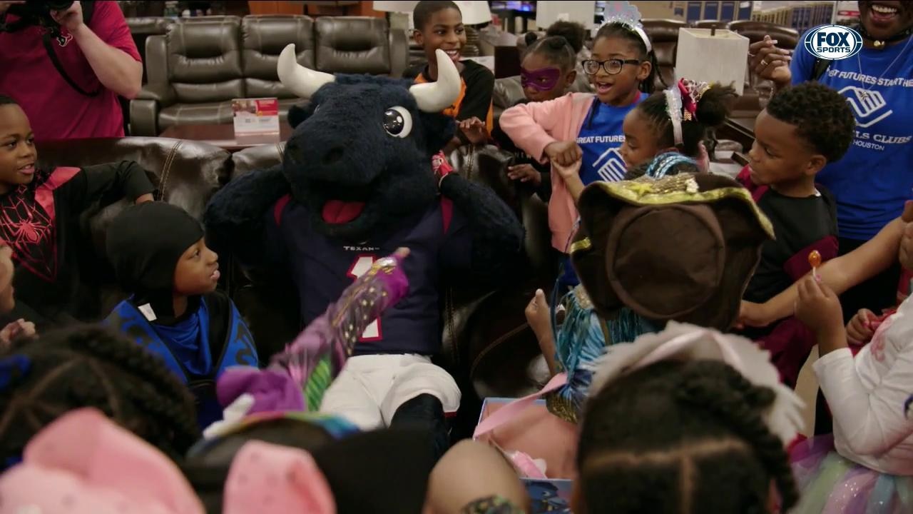 Texans celebrate Halloween with Boys and Girls Club | Texans Buzz