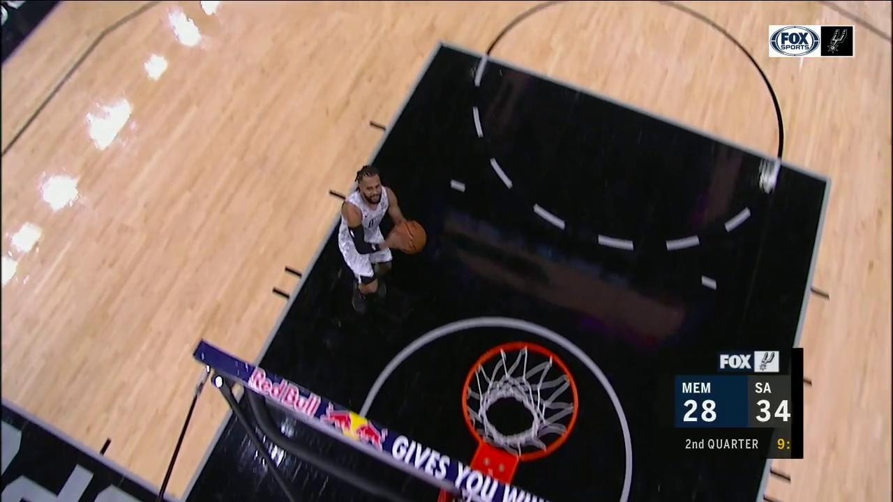 HIGHLIGHTS: Mills picks it off and puts it in for two