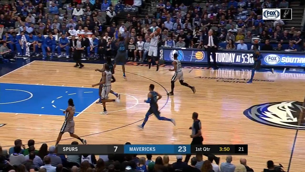 HIGHLIGHTS: Patty Mills Hits the Open Three in the 1st