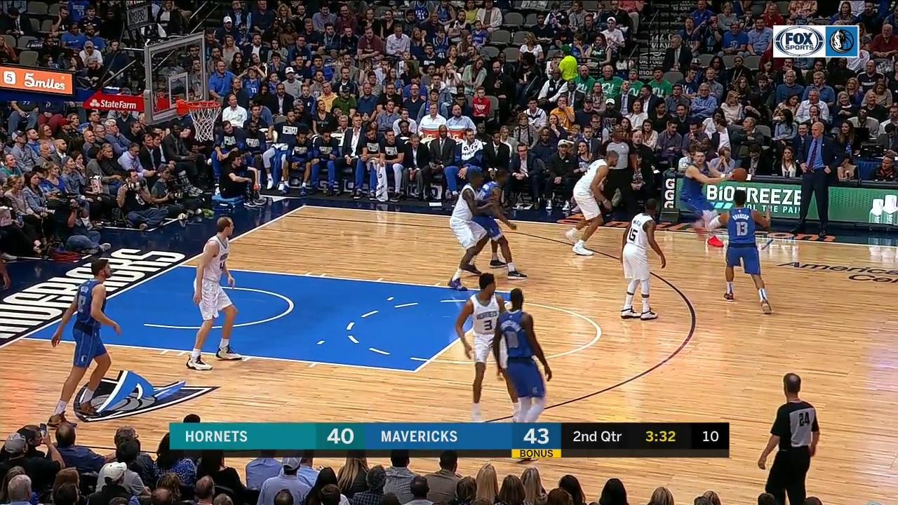 HIGHLIGHTS: Dorian Finney-Smith Intercepts pass for the Layup