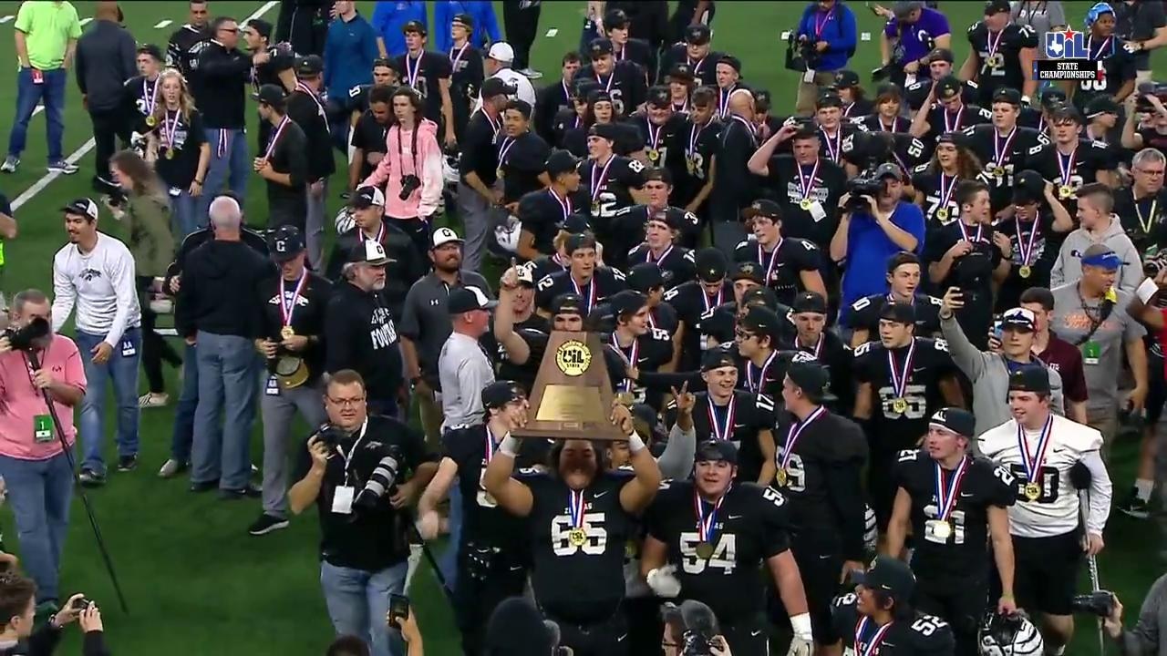 Grandview Raises the State Championship Trophy | UIL State Championships