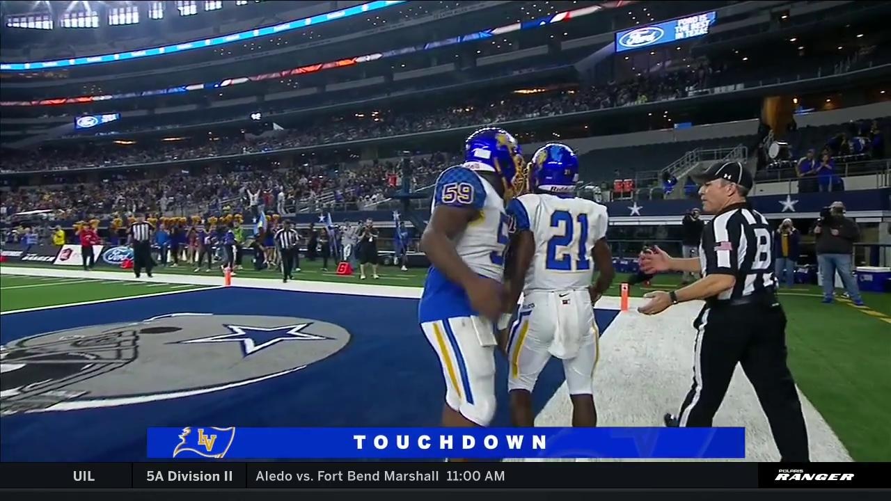 HIGHLIGHTS: Cummings second TD run puts La Vega up 14-7 over Carthage | UIL State Championships