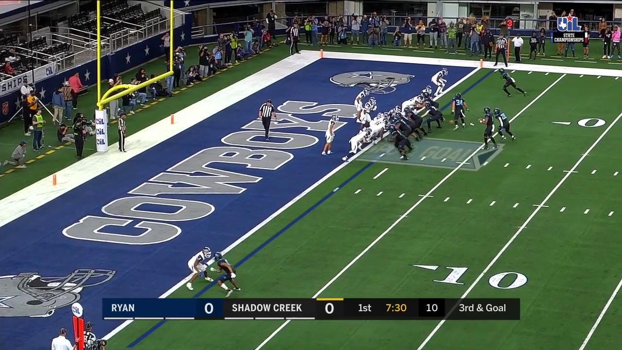 HIGHLIGHTS: Shadow Creek Scores 1st, Just Gets Across for the Touchdown | UIL State Championships