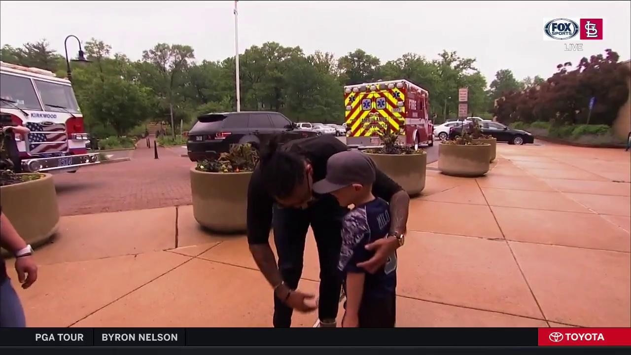 Milo fulfills his wish to play baseball with Carlos Martínez
