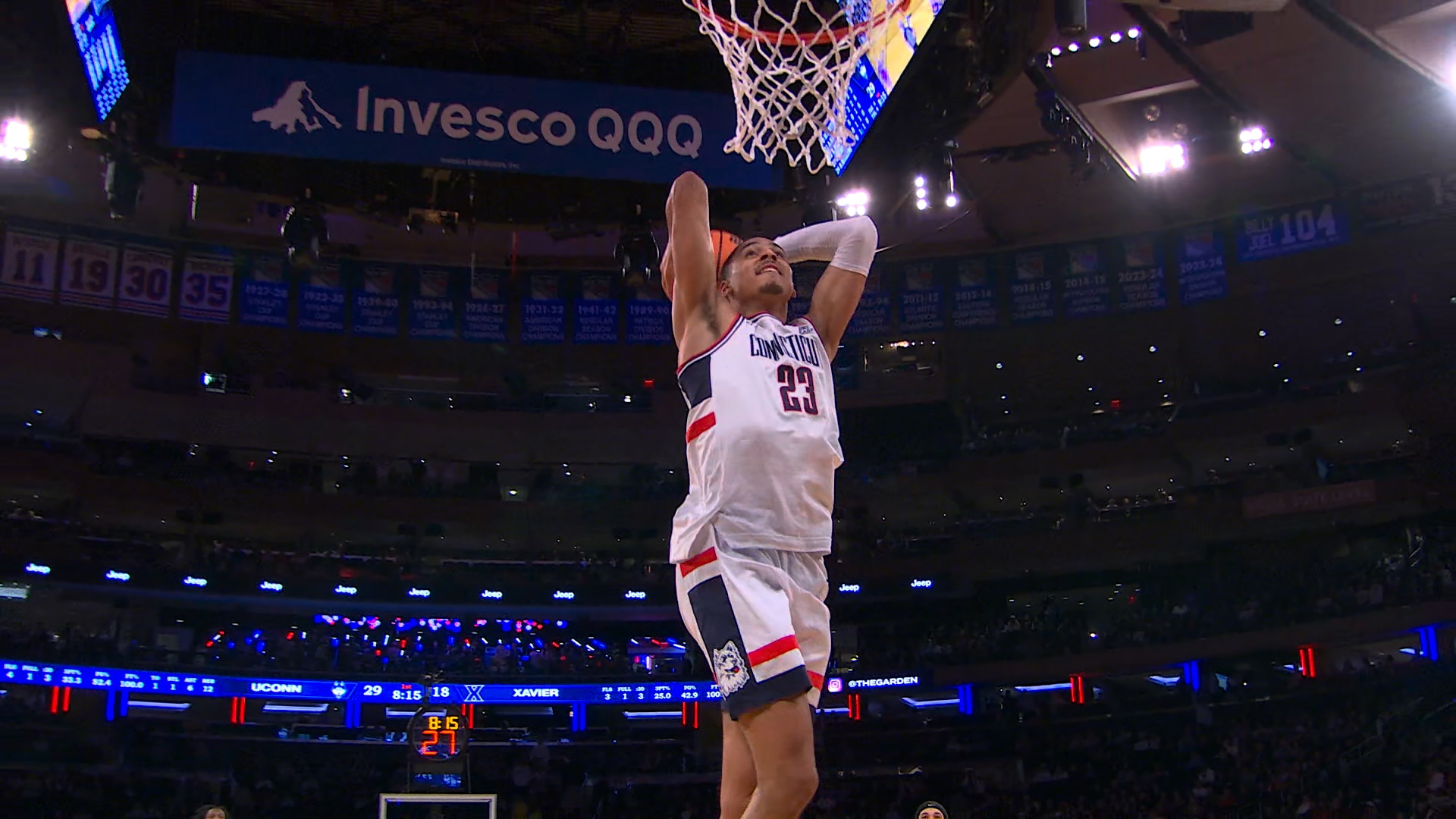 Jayden Ross gets steal and finishes dunk on fast break, extending UConn's lead over Xavier