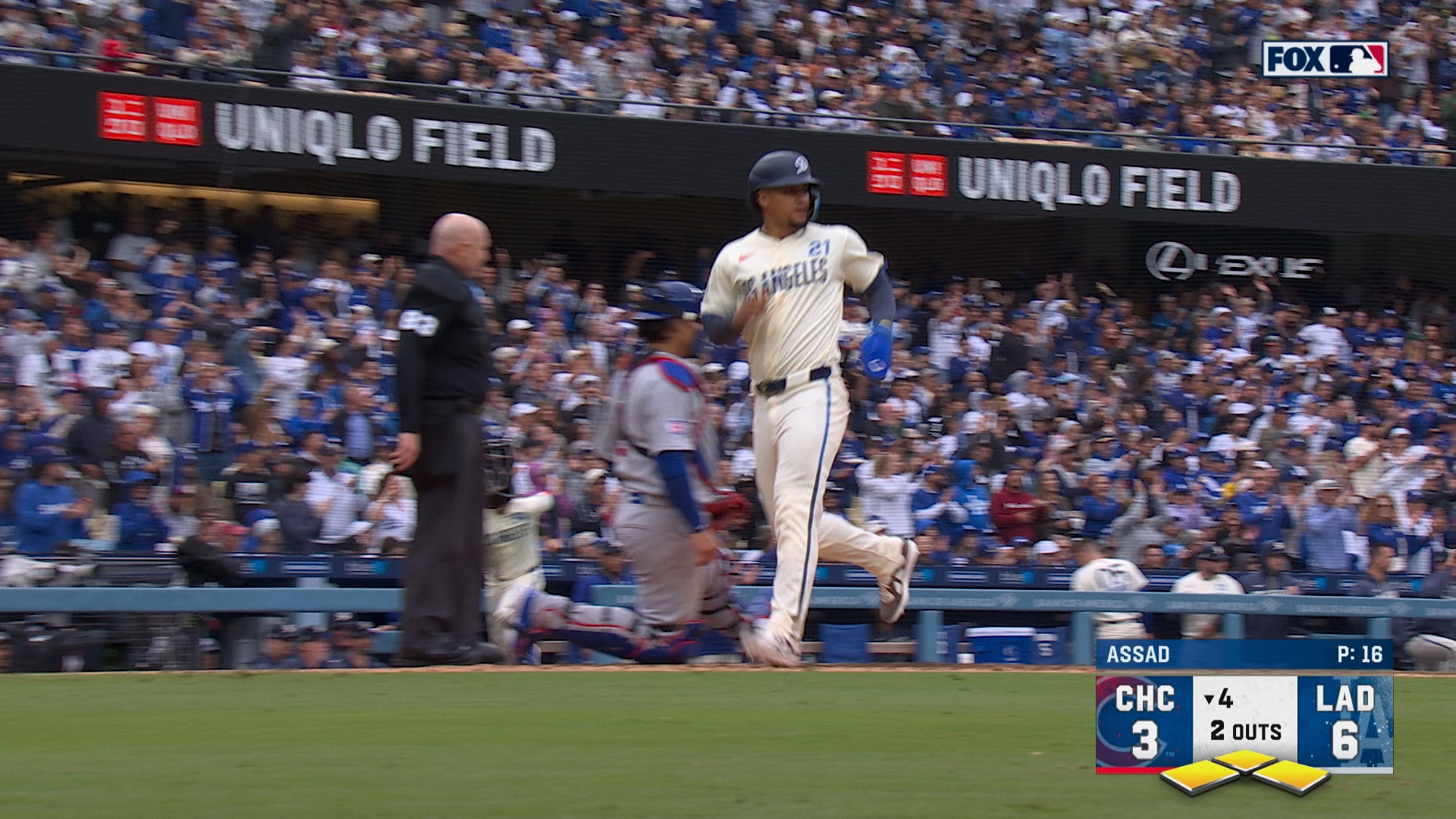 Dodgers score five runs in fourth inning, taking lead over Cubs