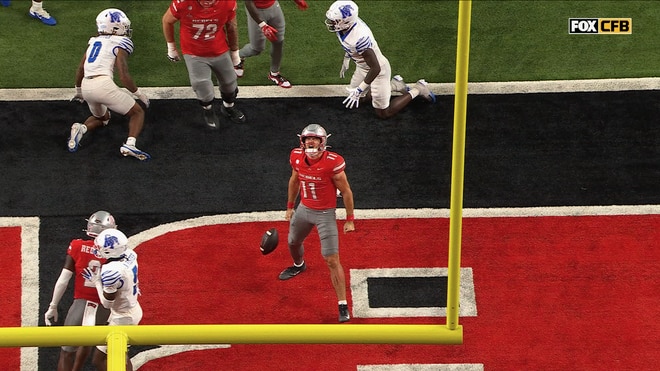 UNLV's Jackson Arnold rushes for 6-yard TD to take lead vs Memphis