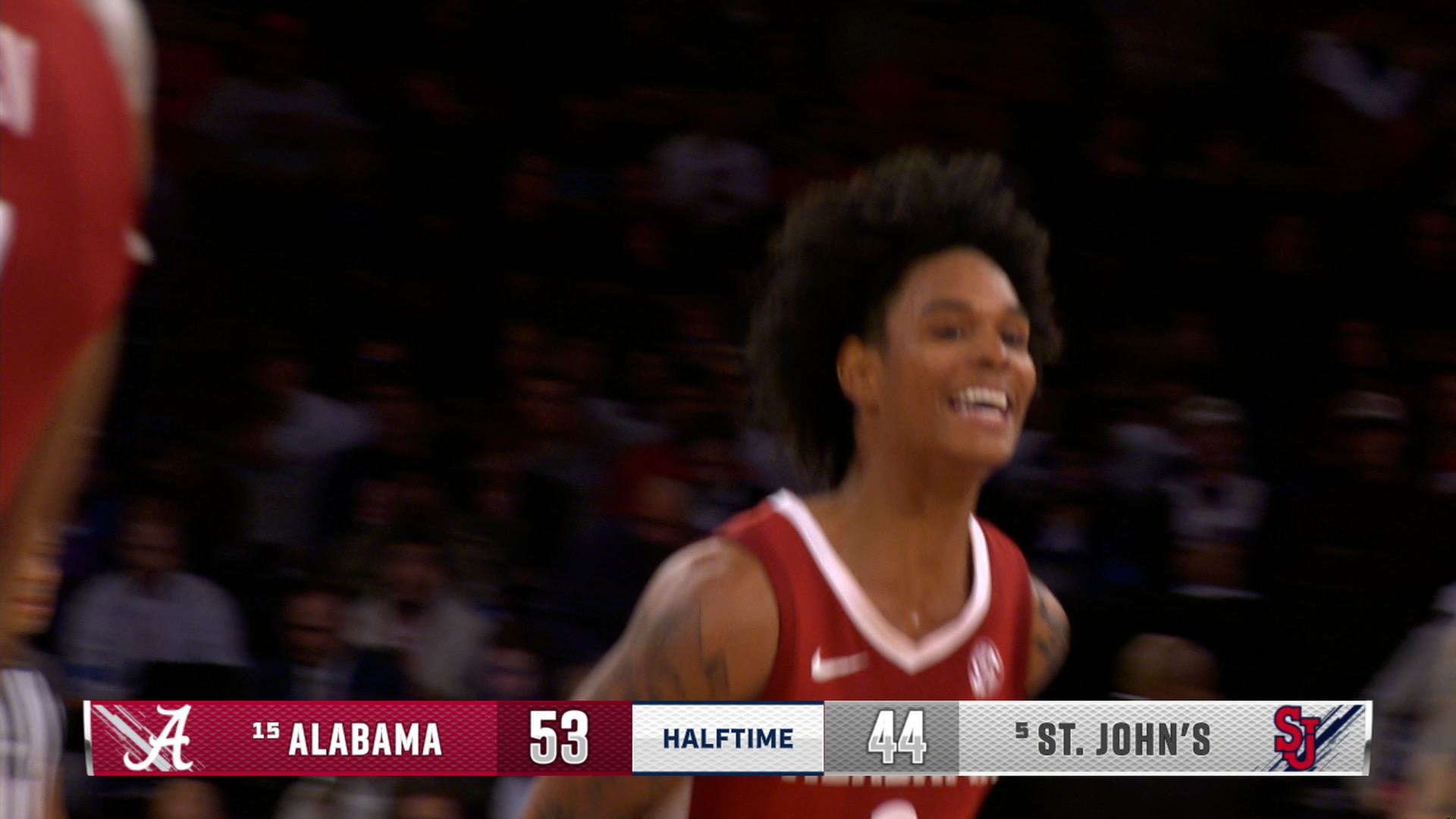 Aden Holloway hits three at the buzzer, extending Alabama’s lead over St. John’s