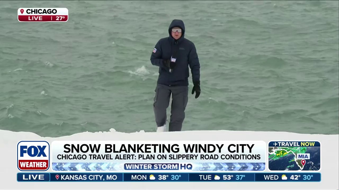 Winter weather grips the Windy City