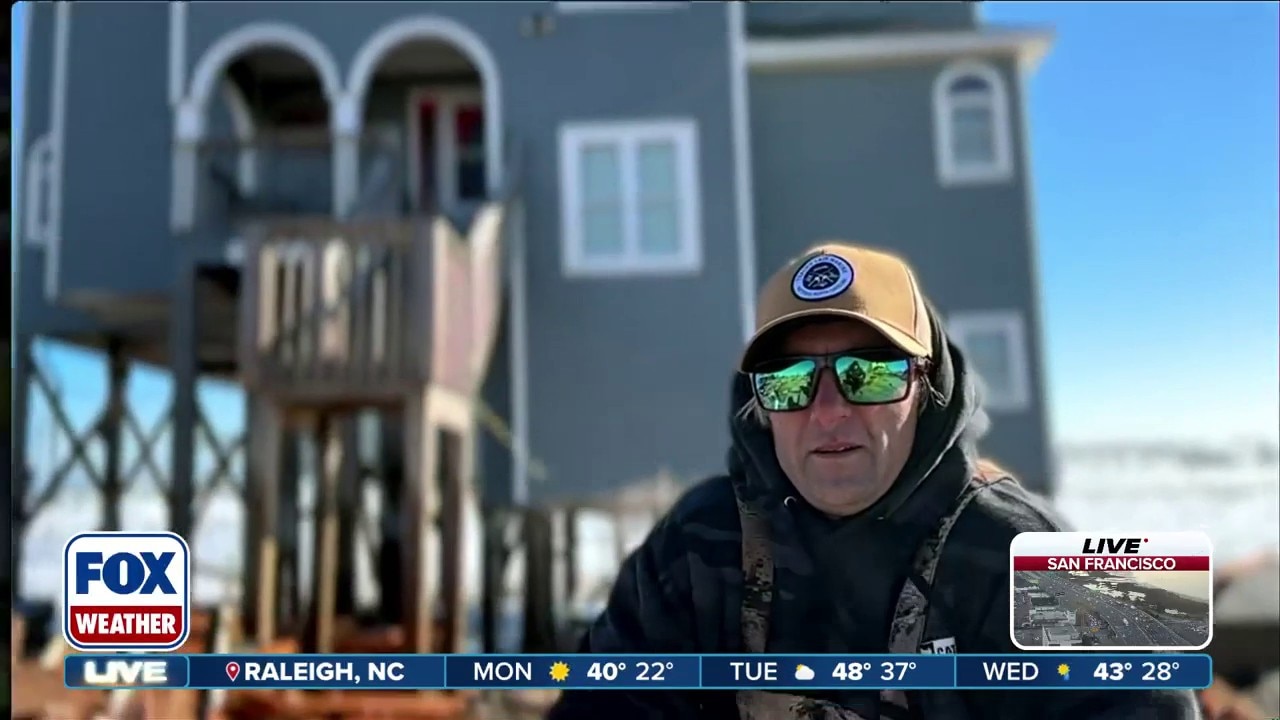 Man witnesses home collapsing due to nor'easter in the Outer Banks