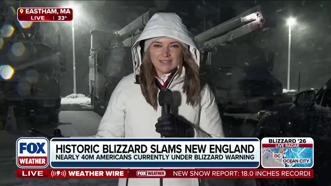 New England smacked by intense winds, snow during historic blizzard