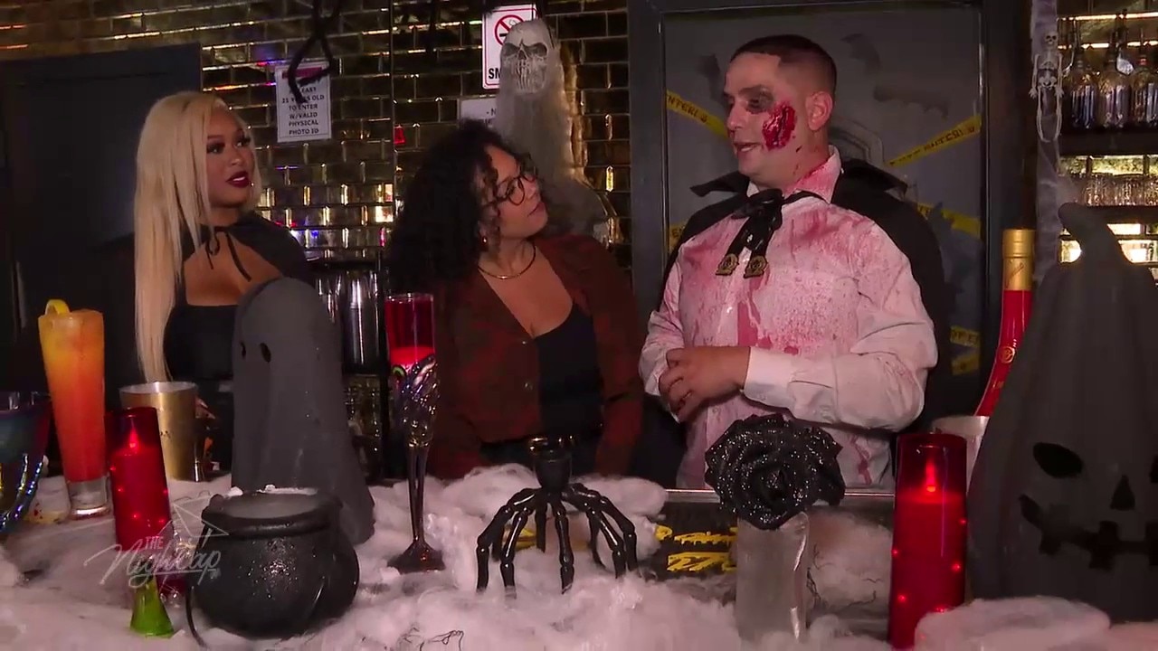 Houston Halloween Bar Hop: Haunted Cocktails, Mad Scientists & Drunk Dracula