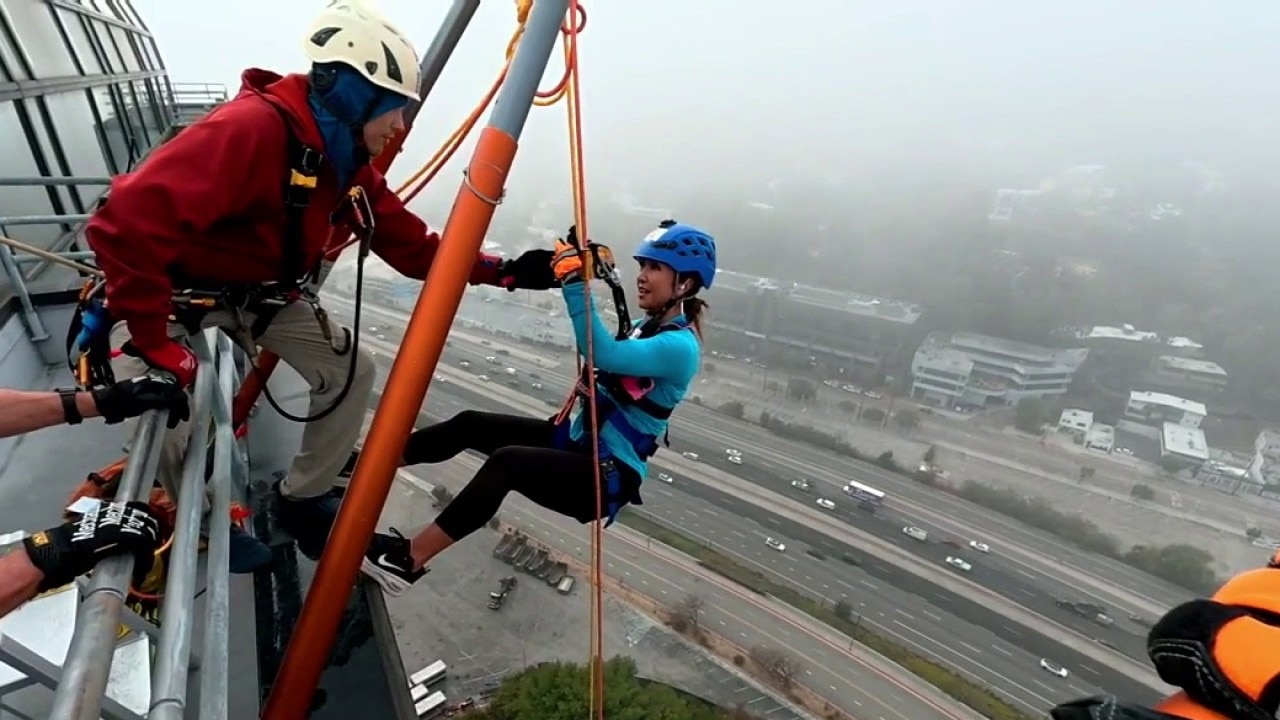 Sandra goes 'Over the Edge' for Union Rescue Mission fundraiser