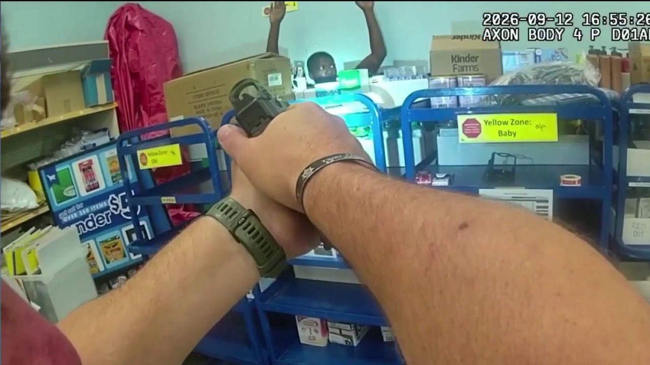 Suspect hides behind grocery shelves to escape deputies