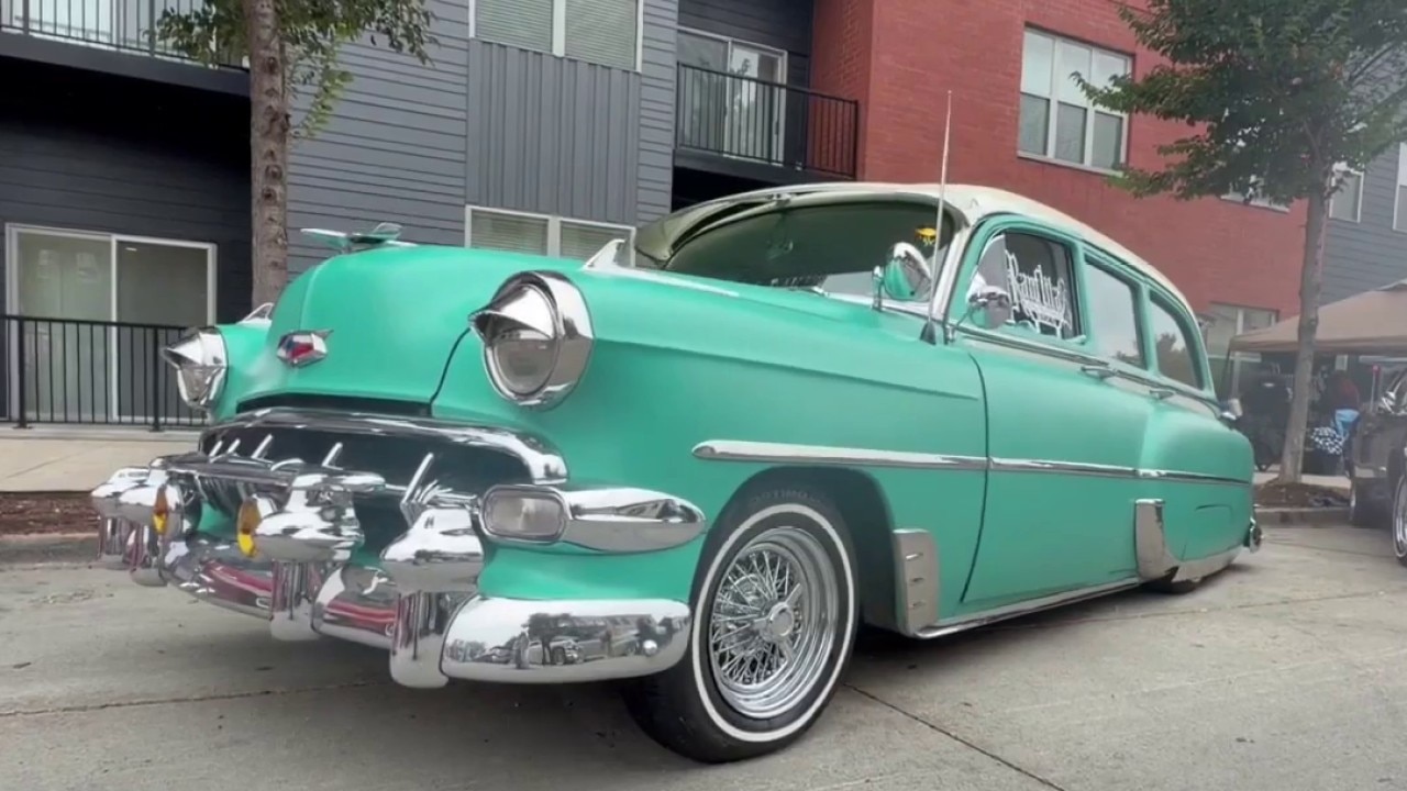Milwaukee lowrider car show celebrates Hispanic Heritage Month