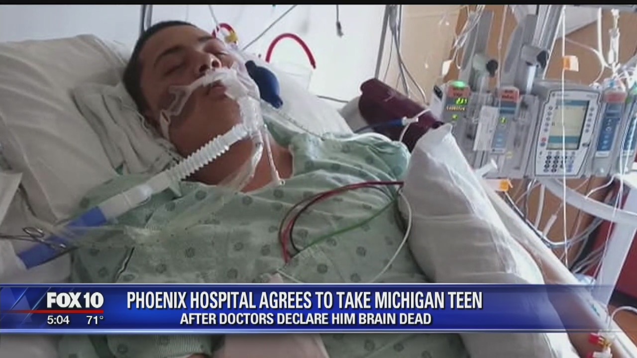 Phoenix hospital agrees to admit Michigan teen after doctors declare him brain dead