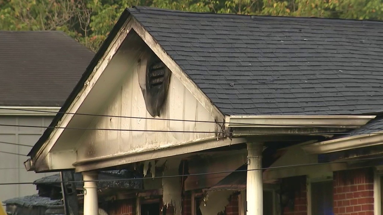 2 dead in early morning southwest Atlanta house fire