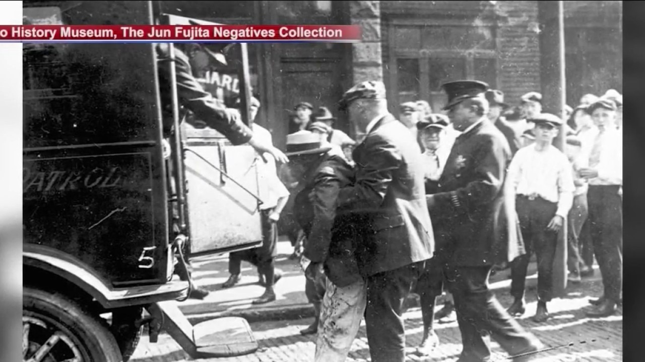Chicago commemorates the 1919 race riot with bike tour