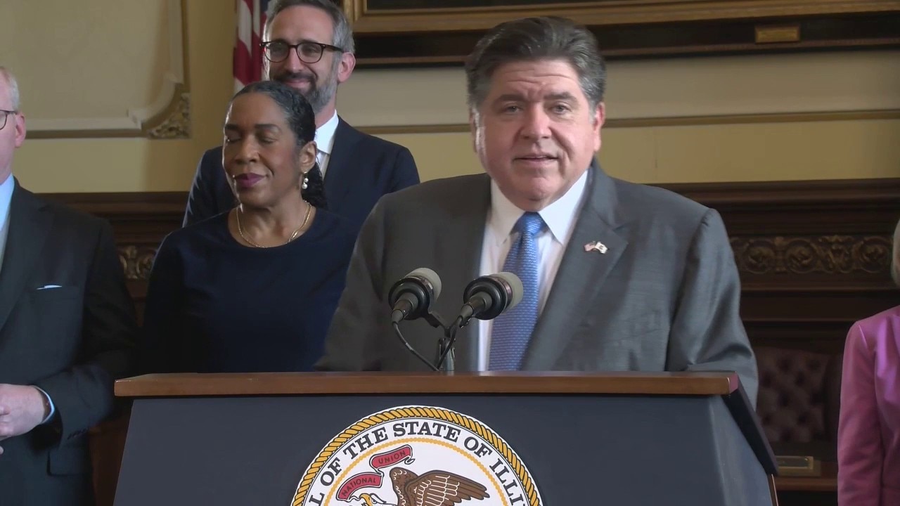 Pritzker speaks after Bears stadium plan stalls