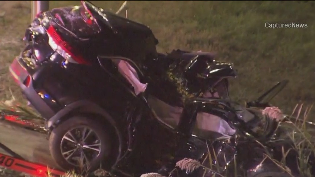 2 killed in I-88 crash in Chicago's west suburbs, police say