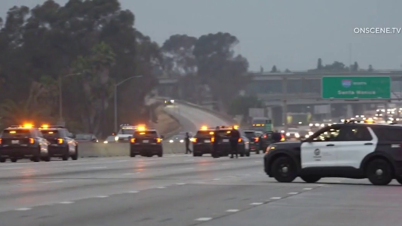 Gridlock on 405 Freeway after gunman fatally shot