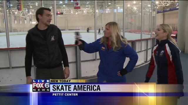 Laura meets Alexa and Chris, warms up before hitting the ice