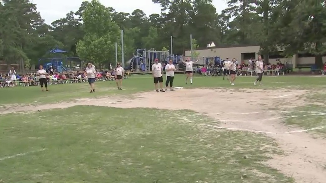 5th grade vs faculty kickball game at Foster Elementary