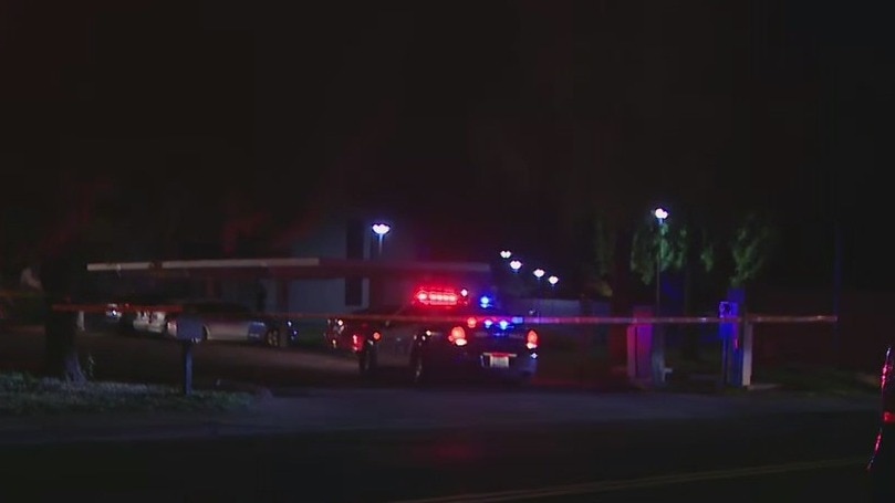 Mesa Police officers involved in shooting near Alma School Road and 8th Avenue