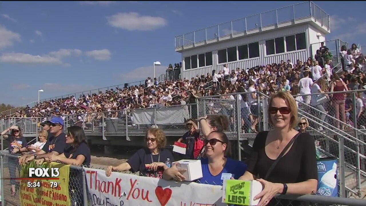 School rallies around teacher after ALS diagnosis
