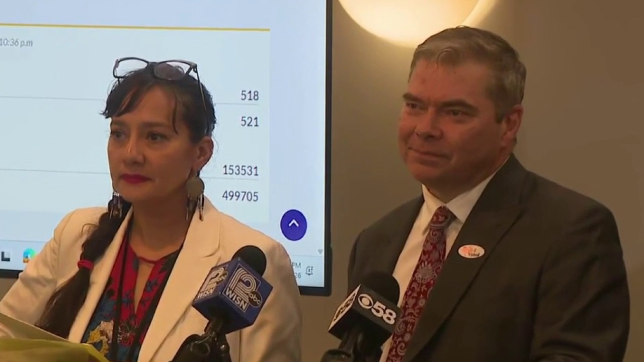 Wisconsin election: "Human error" delays Milwaukee count