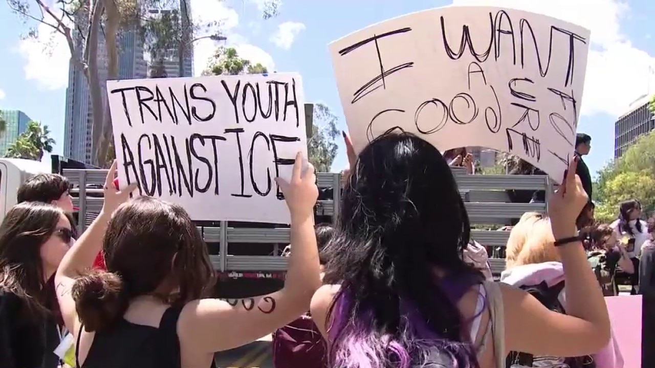 LAUSD strike looms amid talks with final union