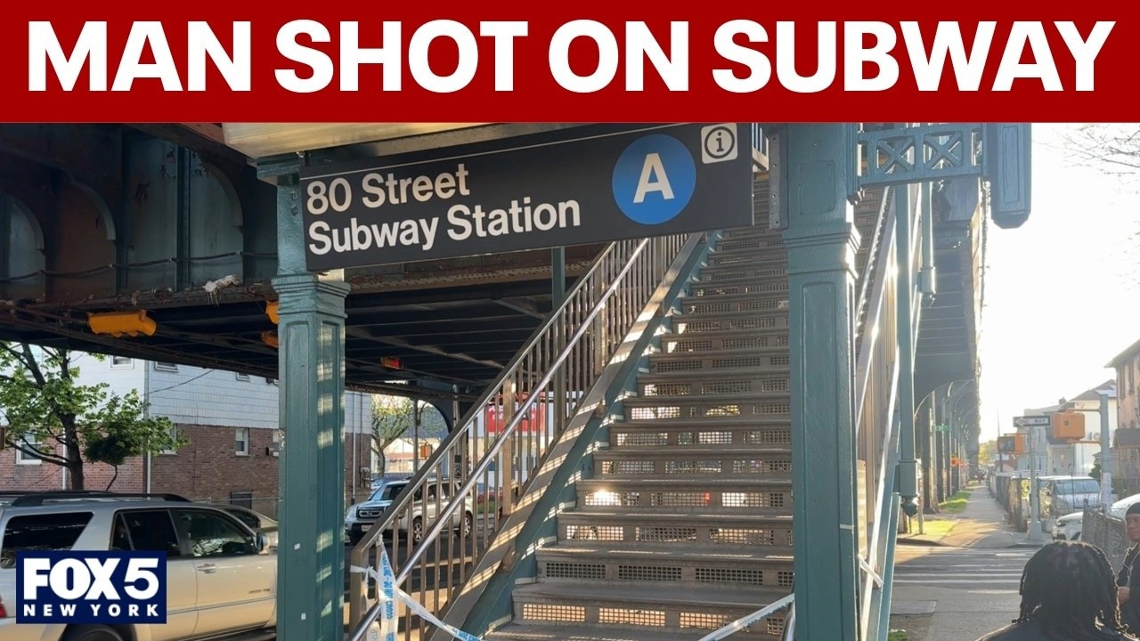 Man shot while riding subway in Queens, NYPD report