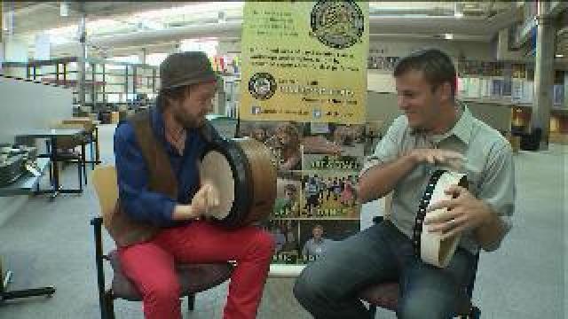 Chip learns about rhythm at Irish Fest