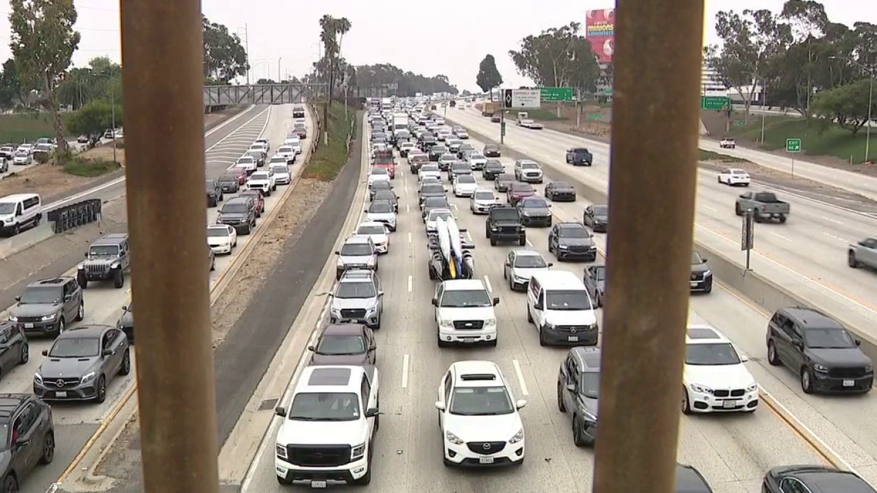 Gridlock on 405 Freeway after gunman fatally shot
