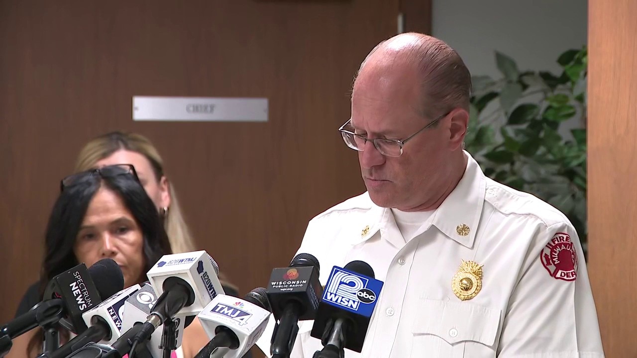 Lincoln Avenue School fire; officials hold news conference
