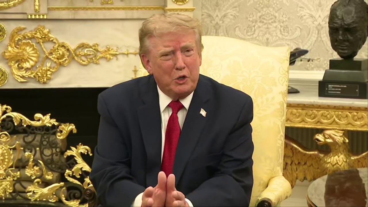Trump calls ballroom opponents 'very disloyal'