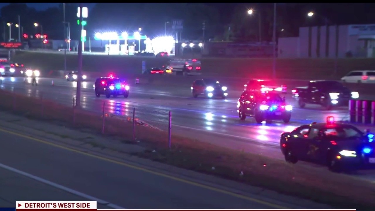 3 shot, 1 fatally on I-96 in Detroit near Outer Drive