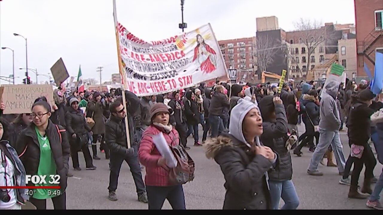 Hundreds rally in Chicago streets on 'Day Without Immigrants'
