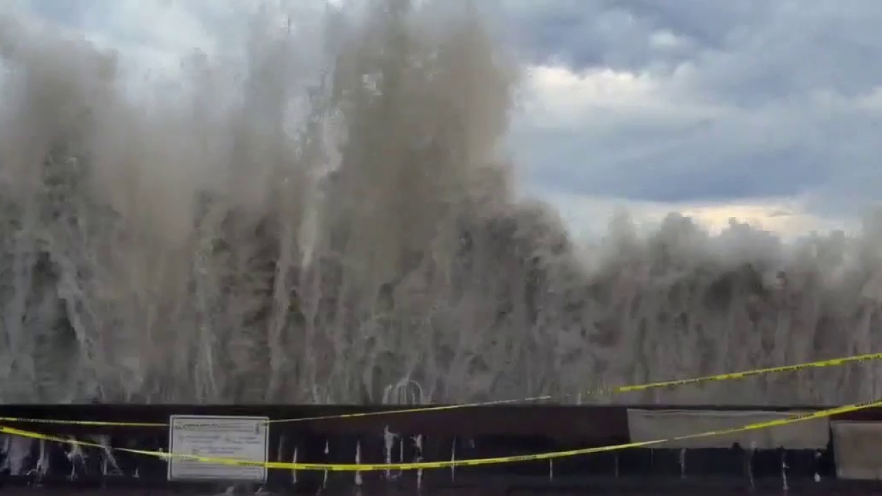 High surf moving into Long Beach