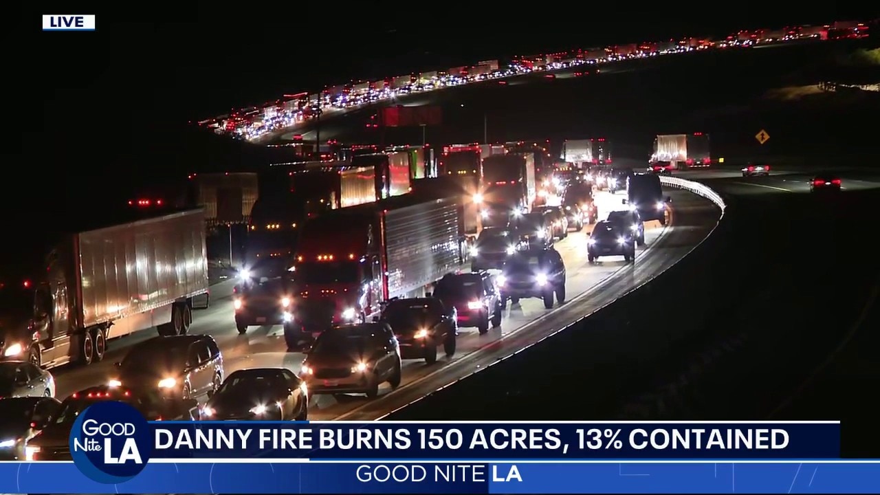 Traffic backed up on 5 Freeway amid Danny Fire