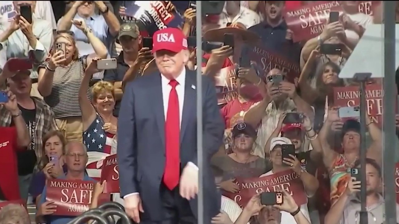 Pres. Trump hits campaign trail ahead of midterms