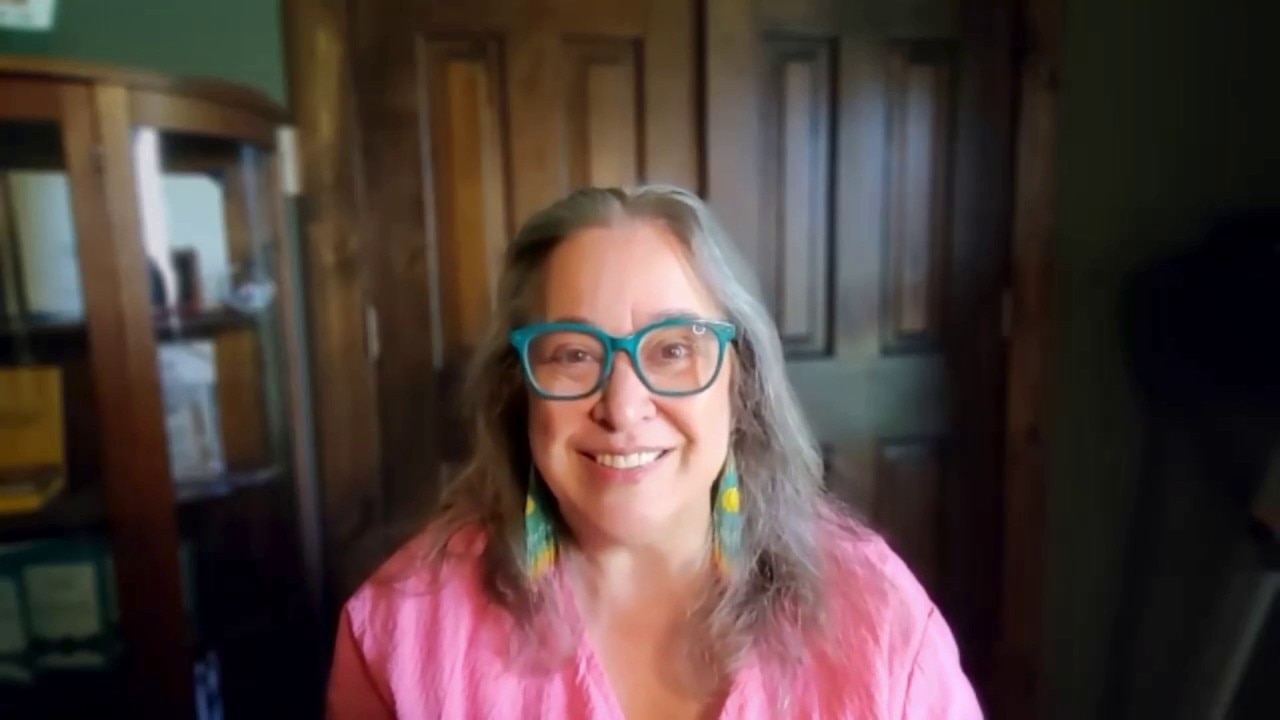 'Here Comes the Grandmas' with Cynthia Leitich Smith