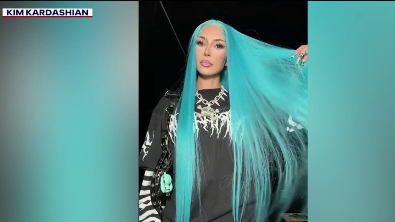 Kim Kardashian, North West show off Halloween costumes