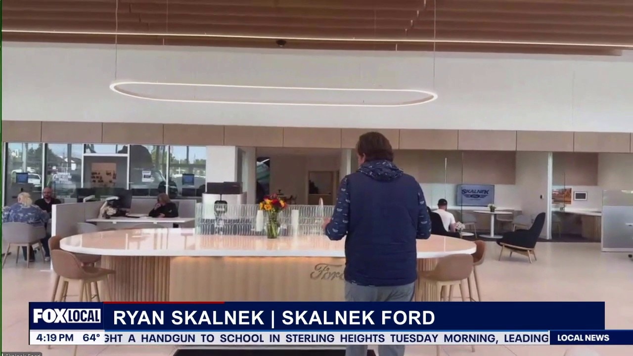 New-style Ford dealership rolled out