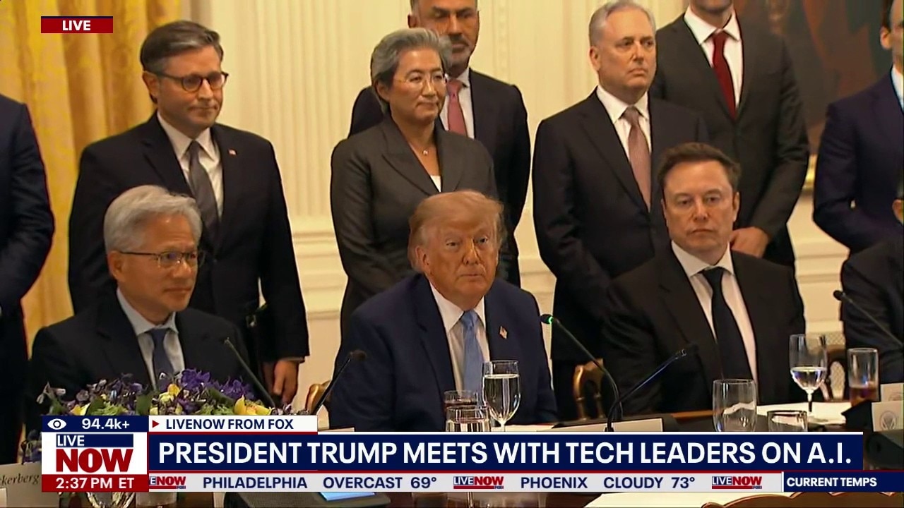 President Trump meets with tech leaders on A.I. 