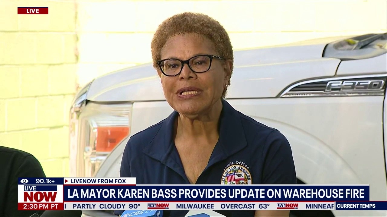Officials provide update on Los Angeles warehouse fire