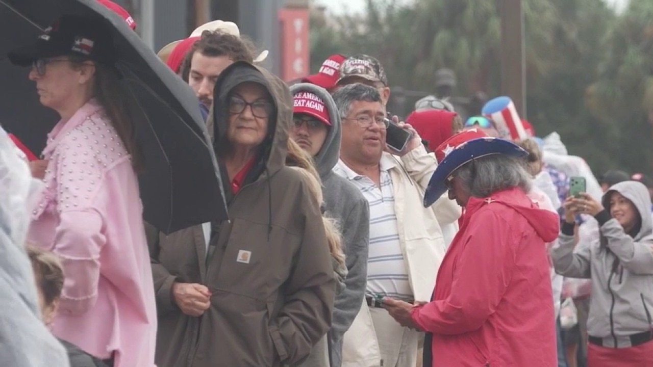 Trump campaigns in Texas as midterm early voting hits 27M