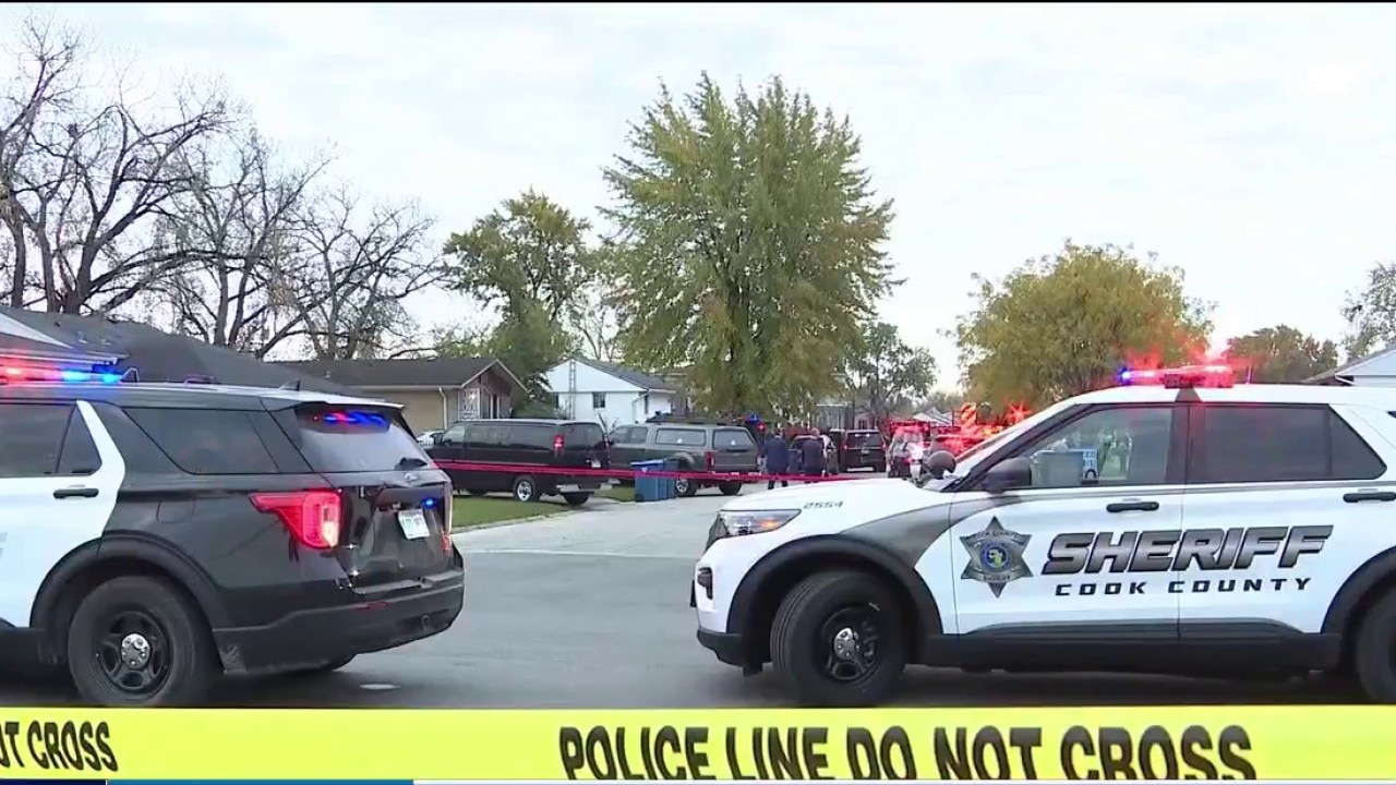 Two deadly shootings involving federal agents under investigation