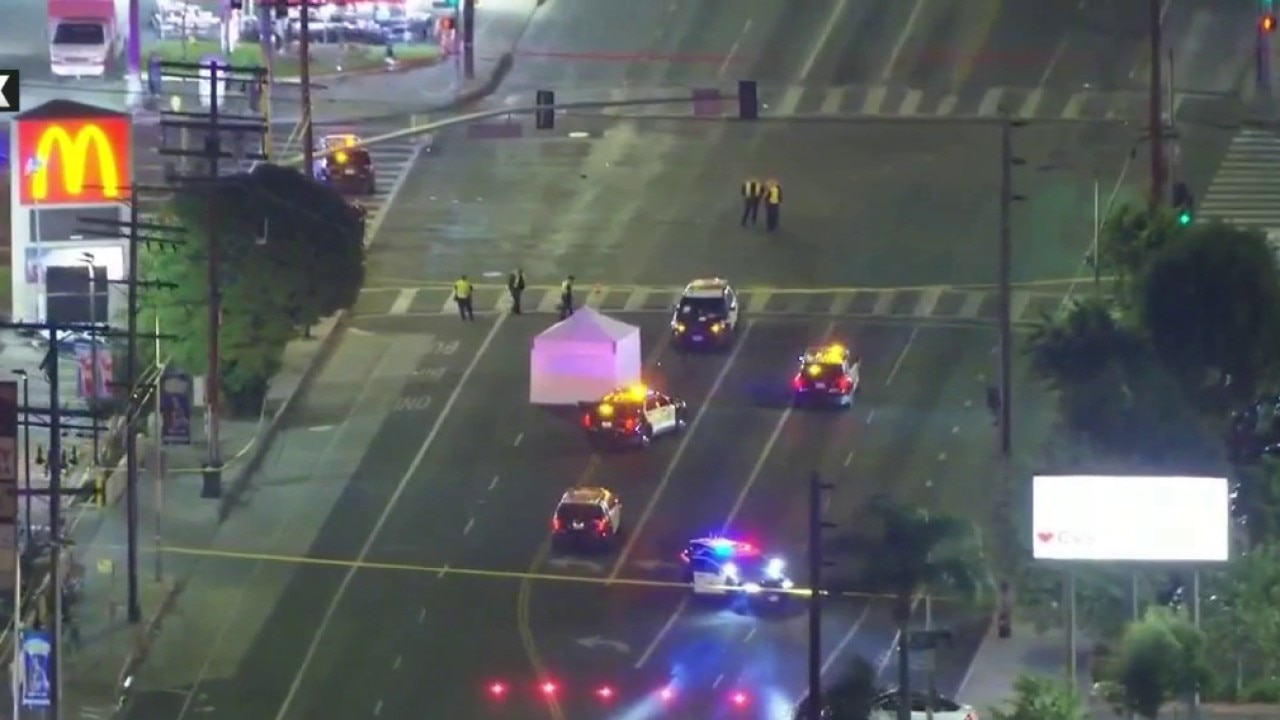 Man in custody after hit-and-run crash in Van Nuys 