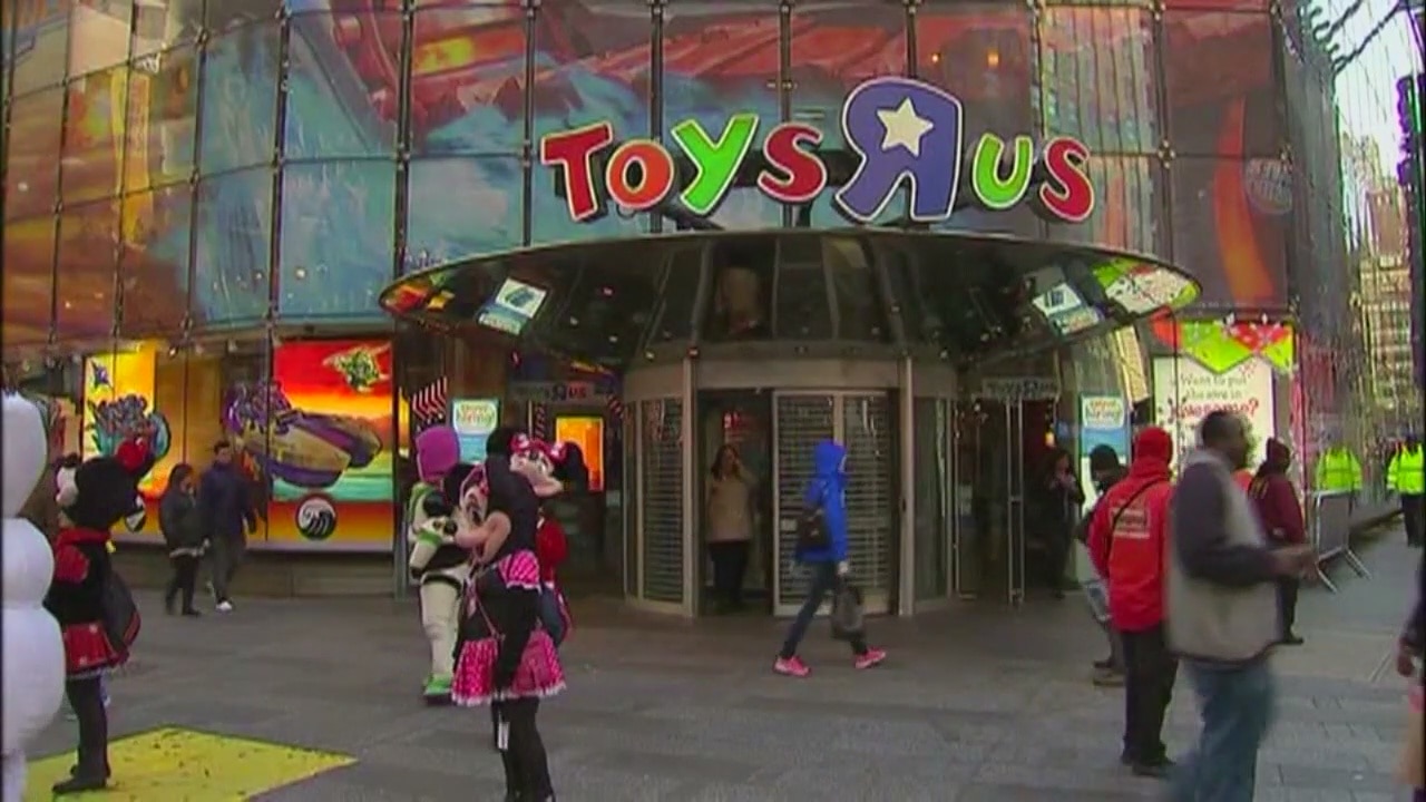 Toys 'R' Us to sell or close all stores in the US